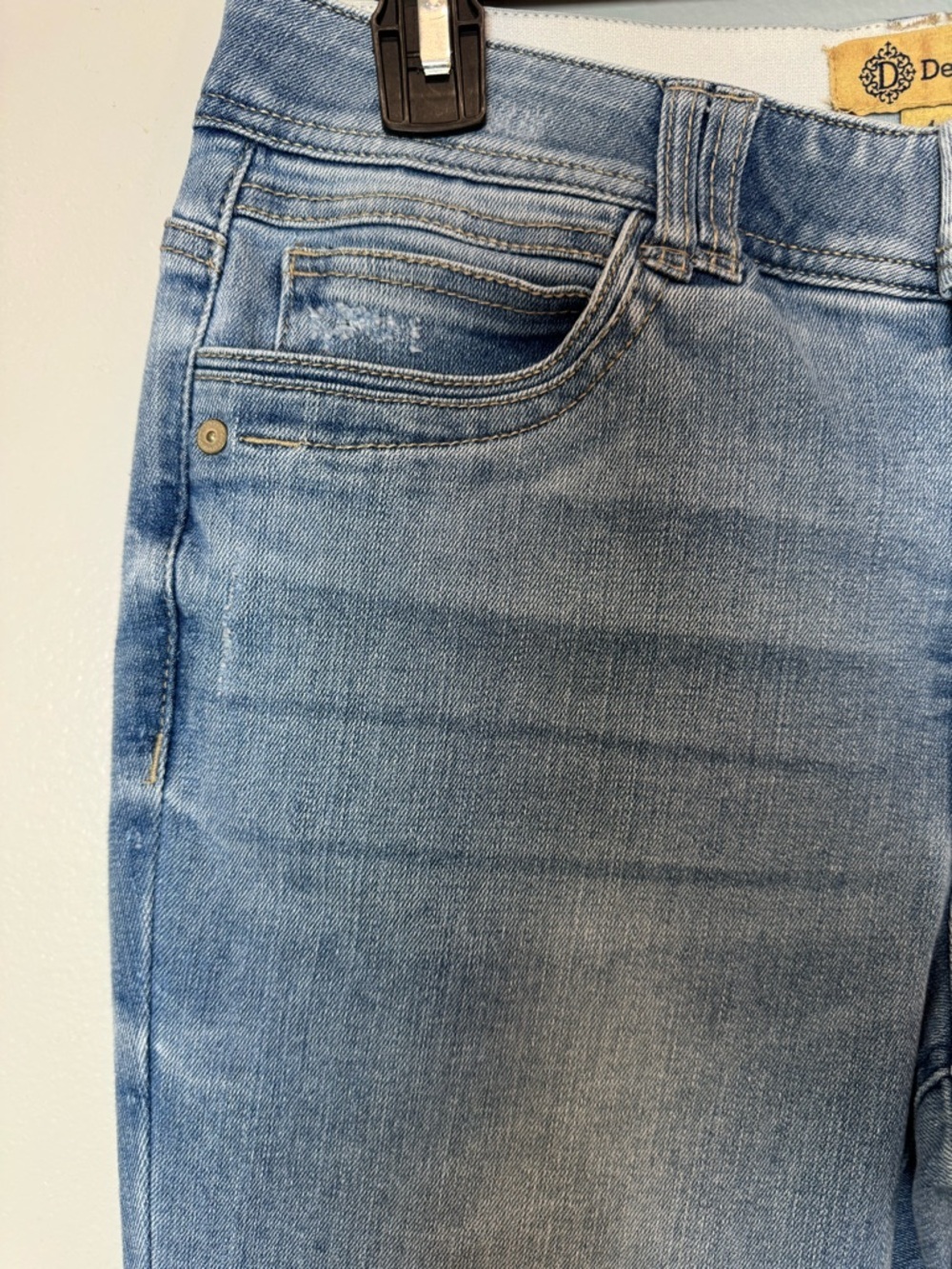 Democracy AB Technology Women's Blue Skinny Jeans Women’s Size 8 Light Wash - Picture 3 of 13
